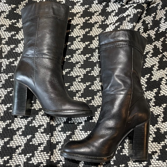 BCBGeneration Black Leather Mid-Calf Boots - Sz 7B - Picture 4 of 10